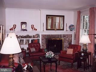 654 Vassar Road Wayne, PA 19087 - Photo 4 of 6