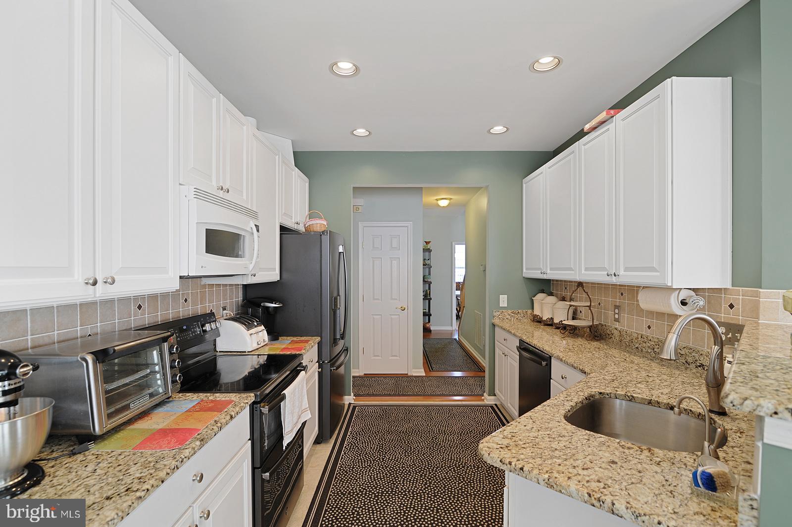 4 Rocking Horse Drive Selbyville, DE 19975 - Photo 15 of 37 Granite Counters