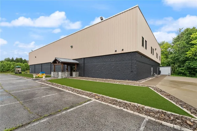 $1,650,000 | 1213 Oakes Way, Georgetown, IN 47122