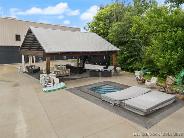 $1,650,000 | 1213 Oakes Way, Georgetown, IN 47122