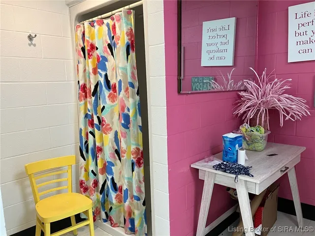 $1,650,000 | 1213 Oakes Way, Georgetown, IN 47122