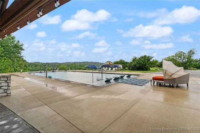 $1,650,000 | 1213 Oakes Way, Georgetown, IN 47122