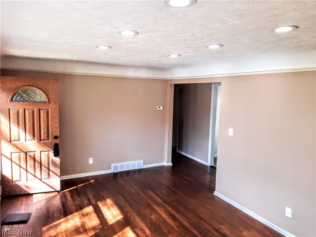 13680 Ruth Drive Strongsville, OH 44136 - Photo 10 of 21 Gallery Image 10