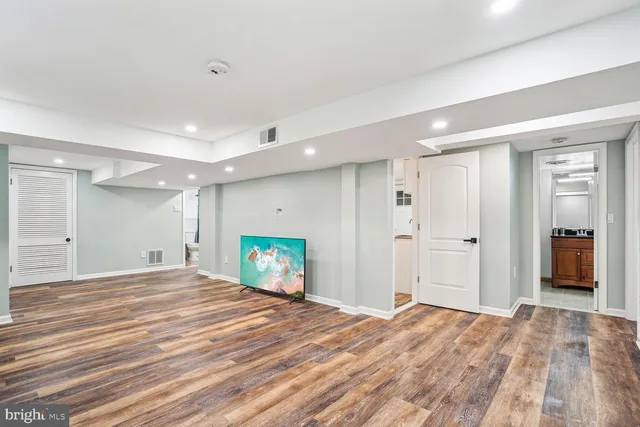 $3,800 | 3826 Pickett Court, Annandale, VA 22003