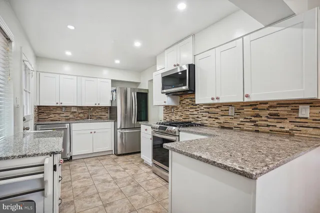 $3,800 | 3826 Pickett Court, Annandale, VA 22003