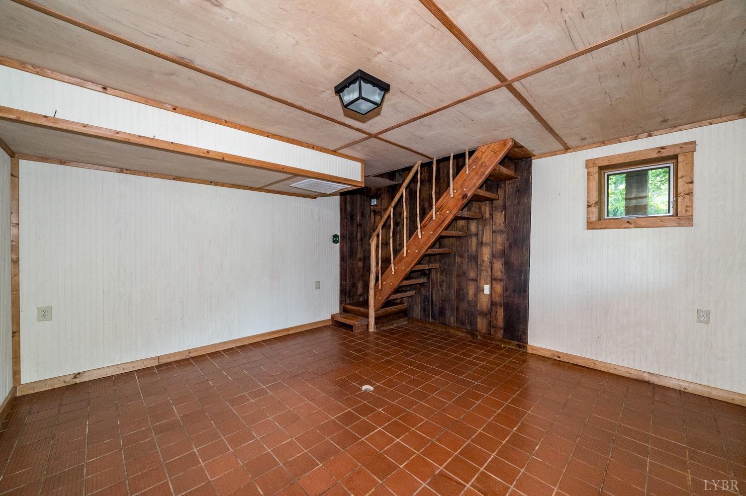 704 Peters Hollow Road Monroe, VA 24574 - Photo 28 of 55 a view of an entryway