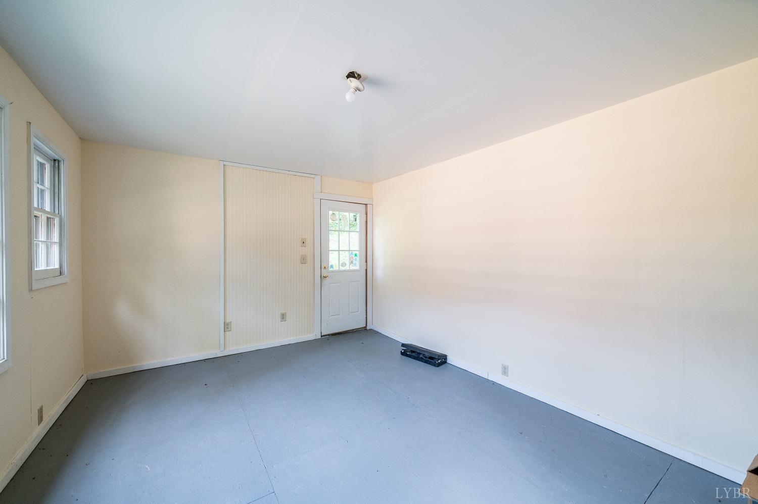 704 Peters Hollow Road Monroe, VA 24574 - Photo 35 of 55 an empty room with window