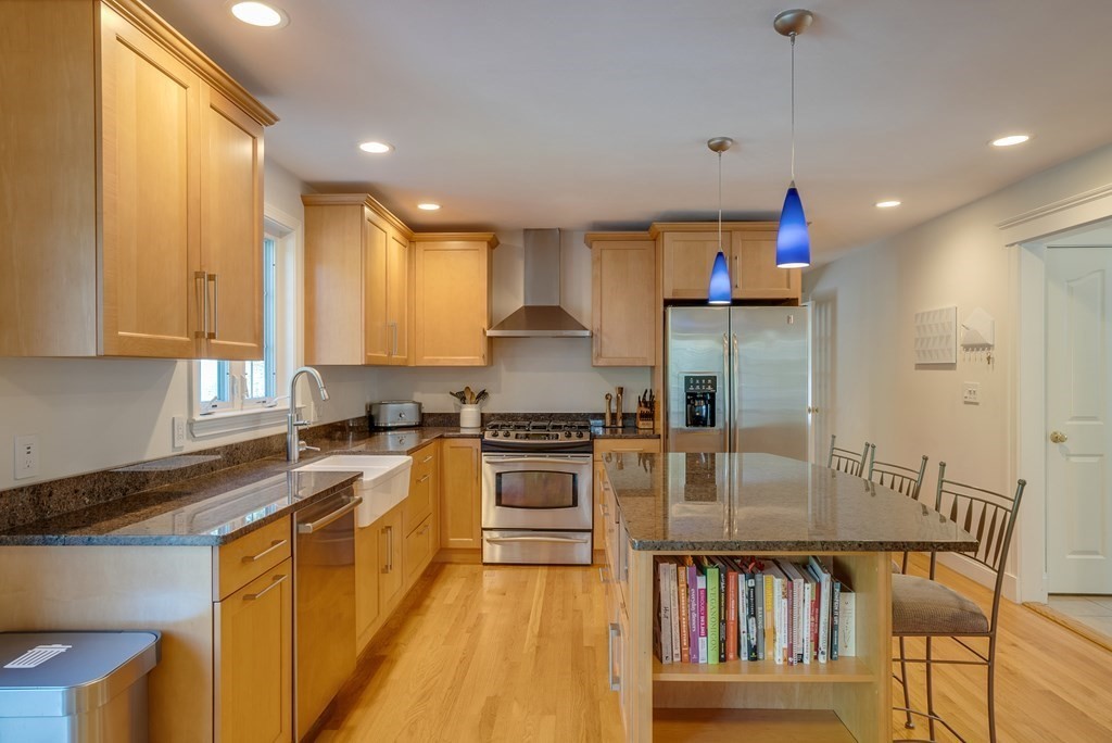 400 Davis Road Bedford, MA 01730 - Photo 2 of 42 Gallery Image 2