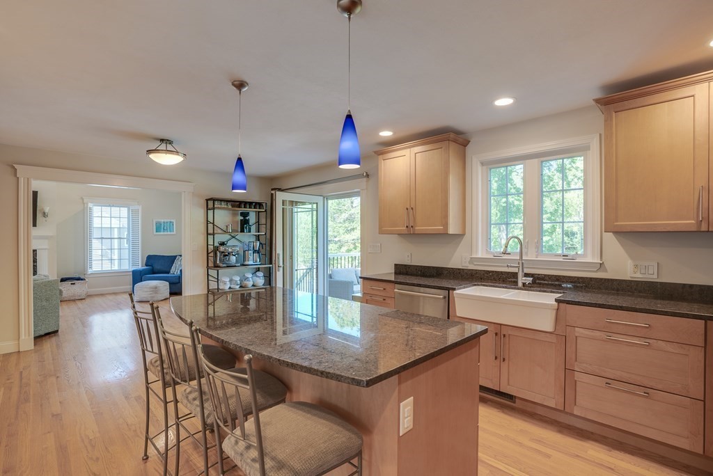 400 Davis Road Bedford, MA 01730 - Photo 4 of 42 Gallery Image 4