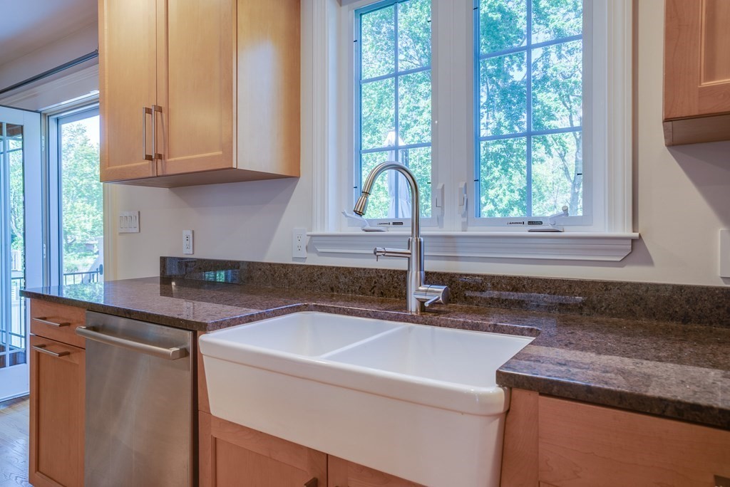 400 Davis Road Bedford, MA 01730 - Photo 5 of 42 Gallery Image 5