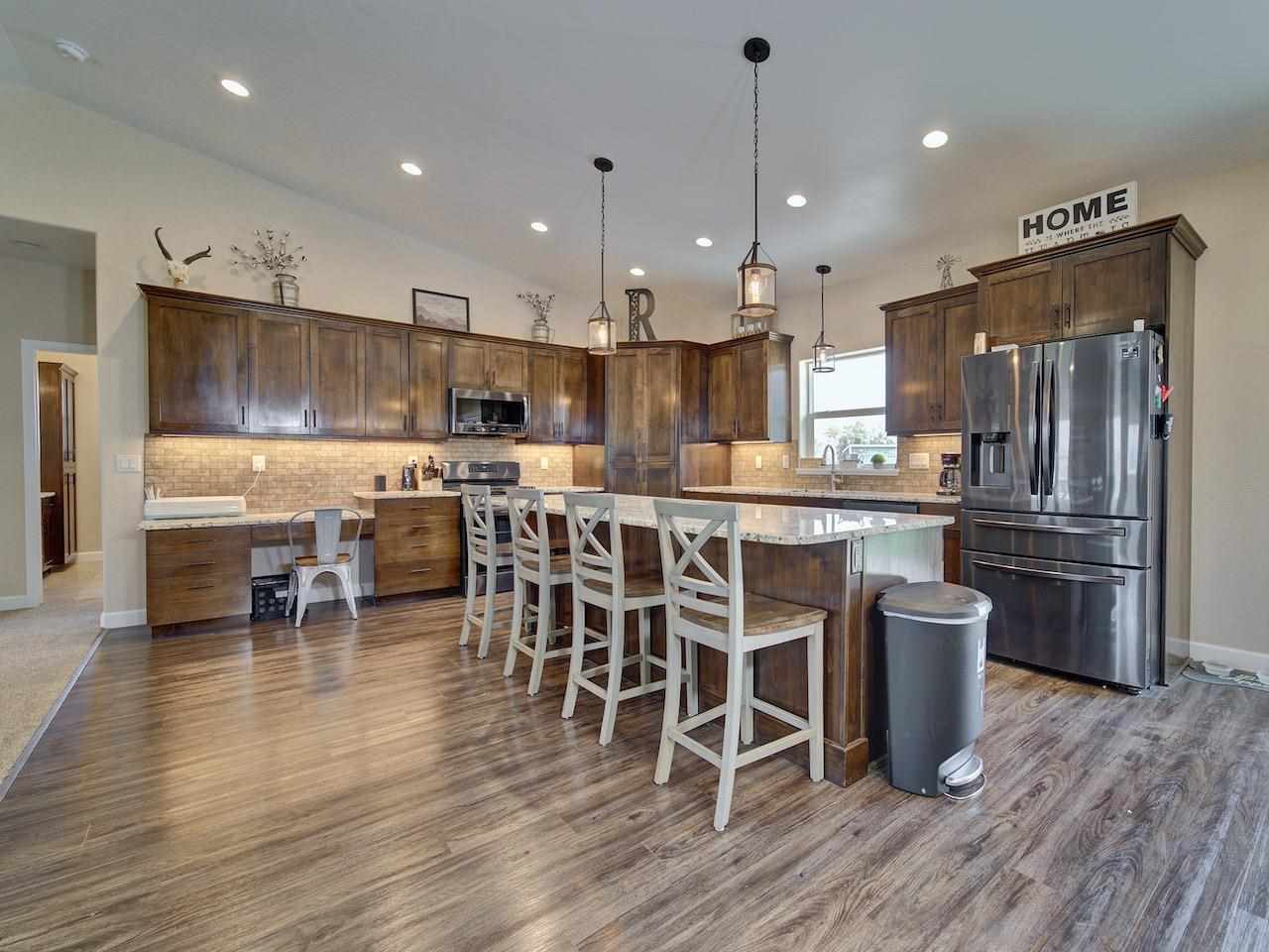 1428 N Road Loma, CO 81524 - Photo 5 of 30 Gallery Image 5