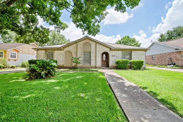 $280,000 | 12107 Brighton Lane, Stafford, TX 77477