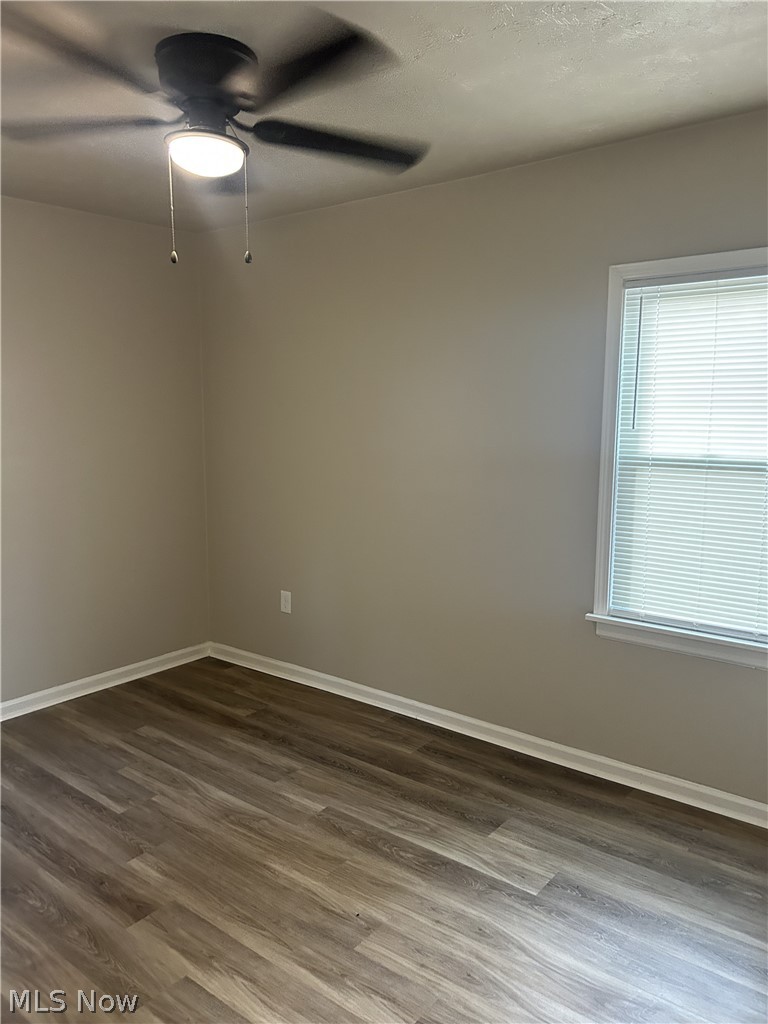 394 Cleveland Road Cleveland, OH 44108 - Photo 20 of 35 Gallery Image 20