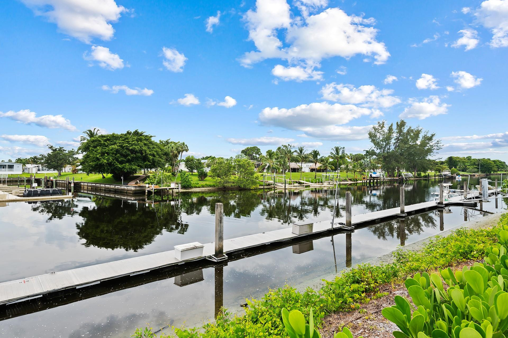 5095 Heatherhill Lane, Unit 8 Boca Raton, FL 33486 - Photo 27 of 32 Photo 25