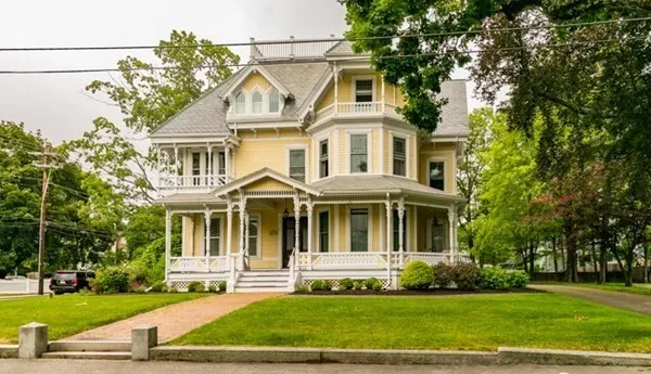 $399,900 | 117 Church Street, Unit 4, North Attleboro, MA 02760