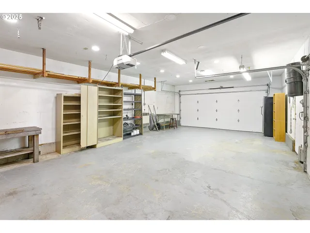 a view of a storage & utility room