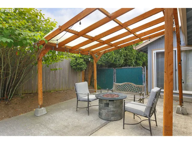 a view of outdoor space yard and patio