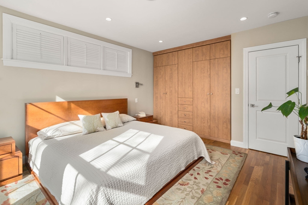 16 York Terrace Brookline, MA 02446 - Photo 19 of 42
