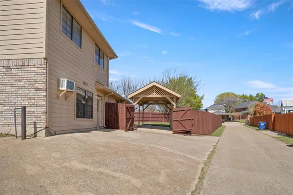 $2,500 | 1301 Spring Street, Allen, TX 75002