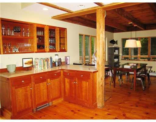 15 Beech Hill Road Freeport, ME 04032 - Photo 8 of 25 Kitchen.
