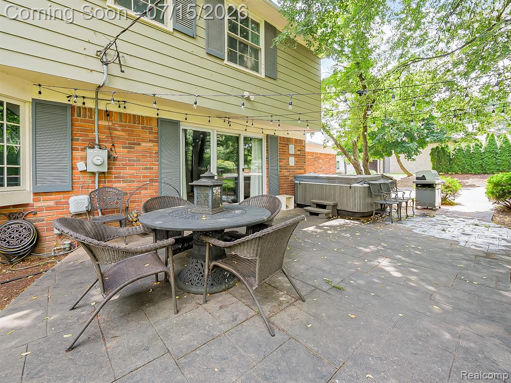 6730 Meadowlake Road Bloomfield Hills, MI 48301 - Photo 54 of 72