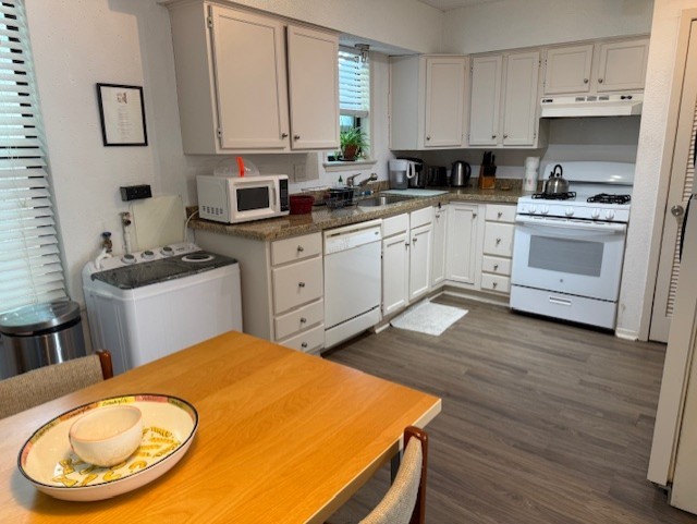 2312 Watts Street Houston, TX 77030 - Photo 29 of 32 Kitchen area