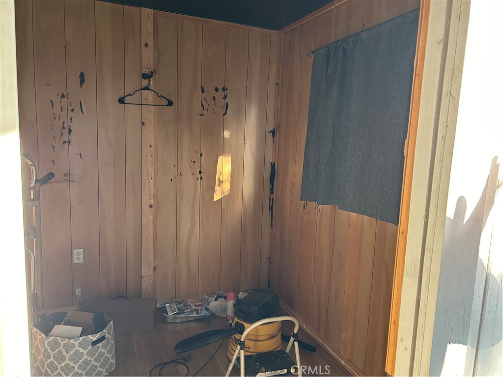 4644 La Canada Road Fallbrook, CA 92028 - Photo 12 of 26 a bathroom with a shower