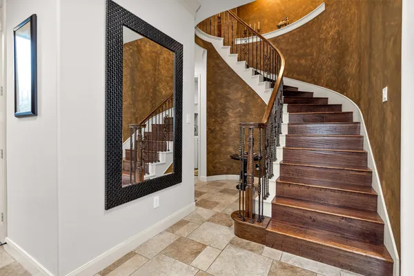 a view of entryway