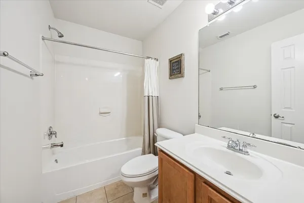 $2,300 | 3206 Pearl Bluff Lane, Houston, TX 77047