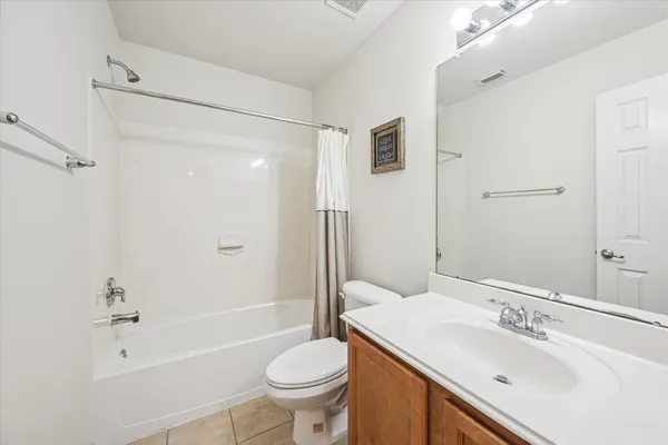 $2,300 | 3206 Pearl Bluff Lane, Houston, TX 77047