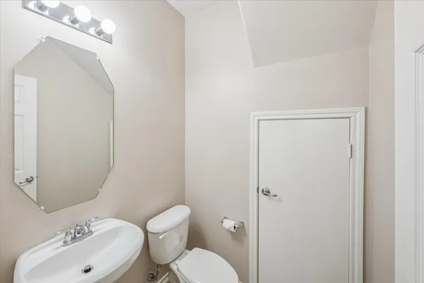 $2,300 | 3206 Pearl Bluff Lane, Houston, TX 77047