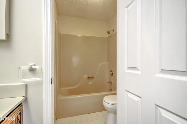 $159,900 | 130 Quail Run, Unit 130, Bristol, VA 24201