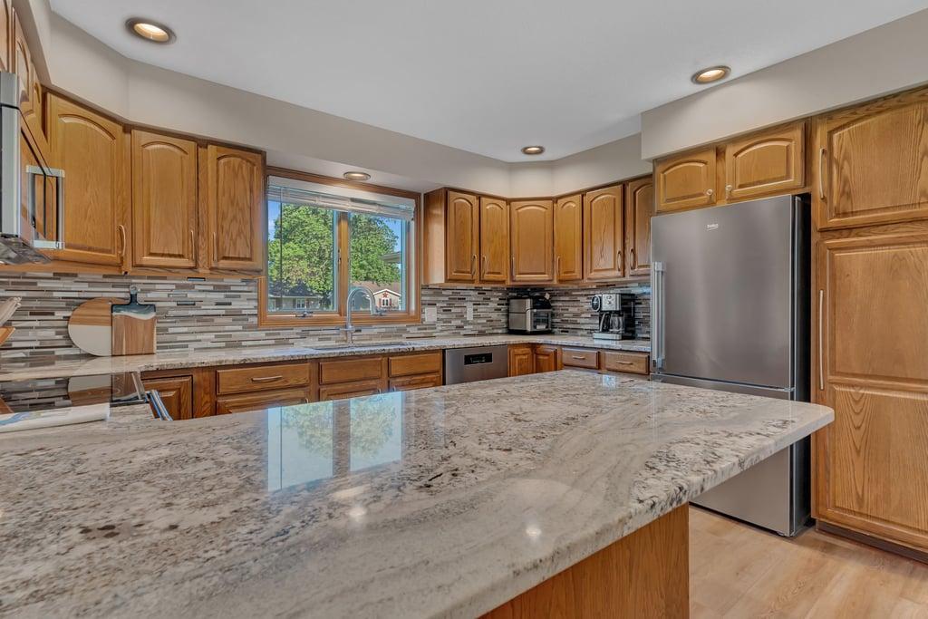 2607 9th Street Southwest Willmar, MN 56201 - Photo 12 of 26