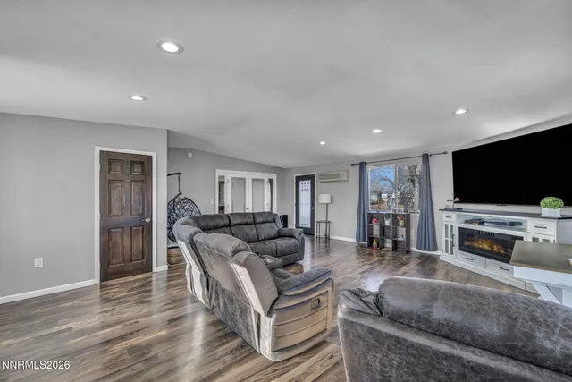 $435,000 | 410 Paramount Court, Reno, NV 89506