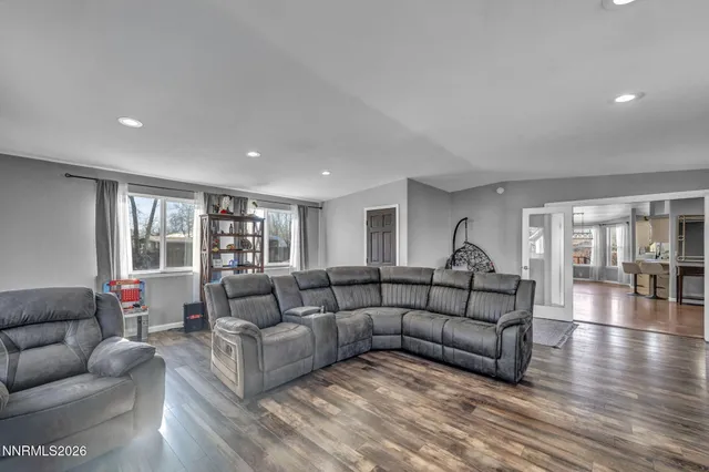 $435,000 | 410 Paramount Court, Reno, NV 89506