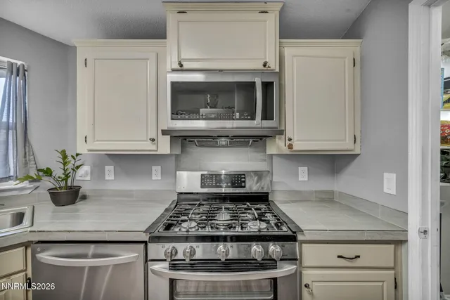 $435,000 | 410 Paramount Court, Reno, NV 89506