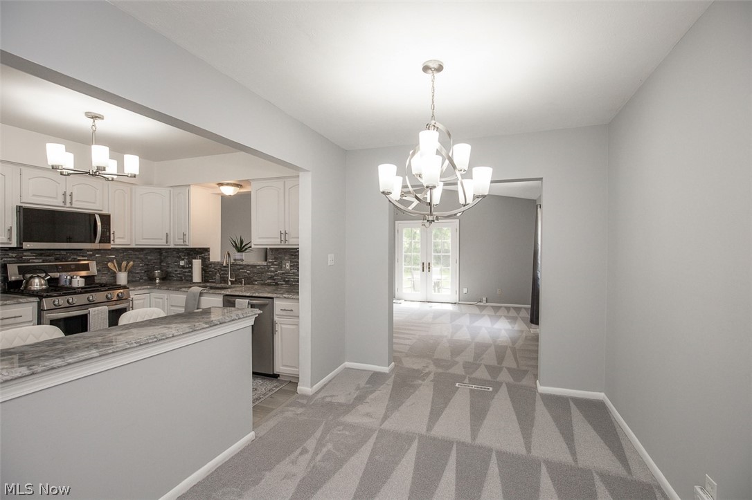 361 Skyview Road Cleveland, OH 44109 - Photo 10 of 38