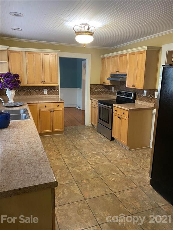107 McKinney Street Rutherfordton, NC 28139 - Photo 4 of 13 Gallery Image 4