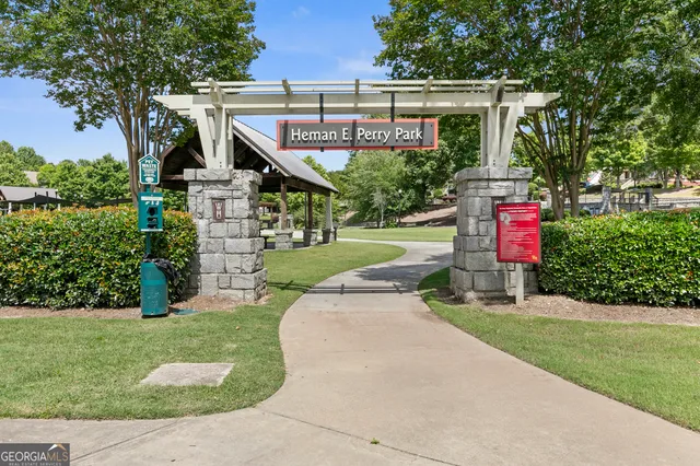 front view of house with a yard