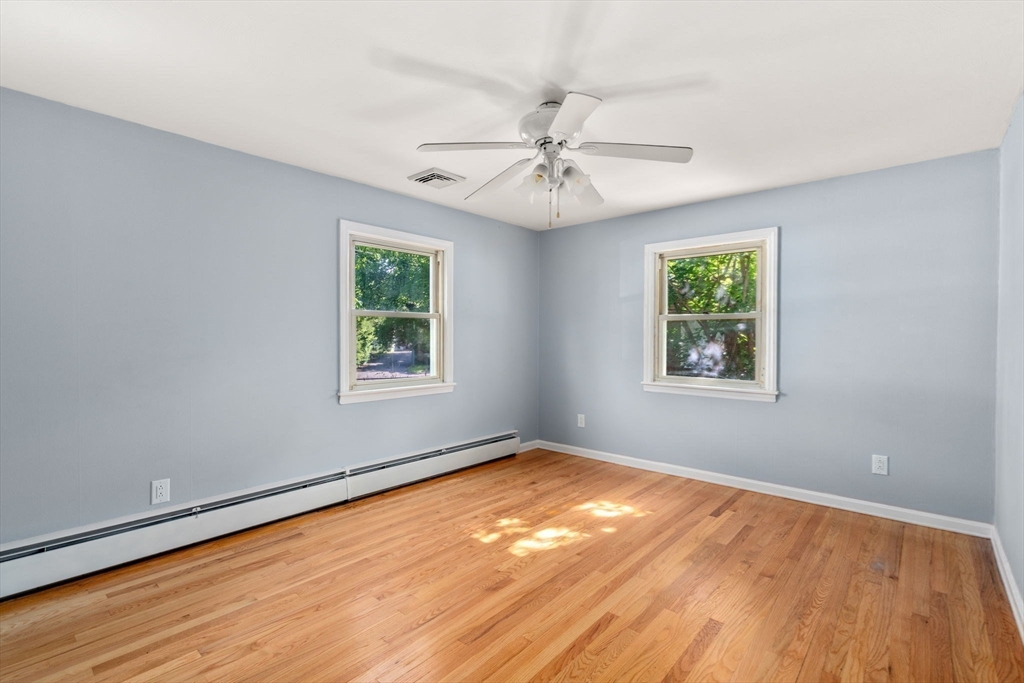85 Keddy Street Springfield, MA 01109 - Photo 12 of 22