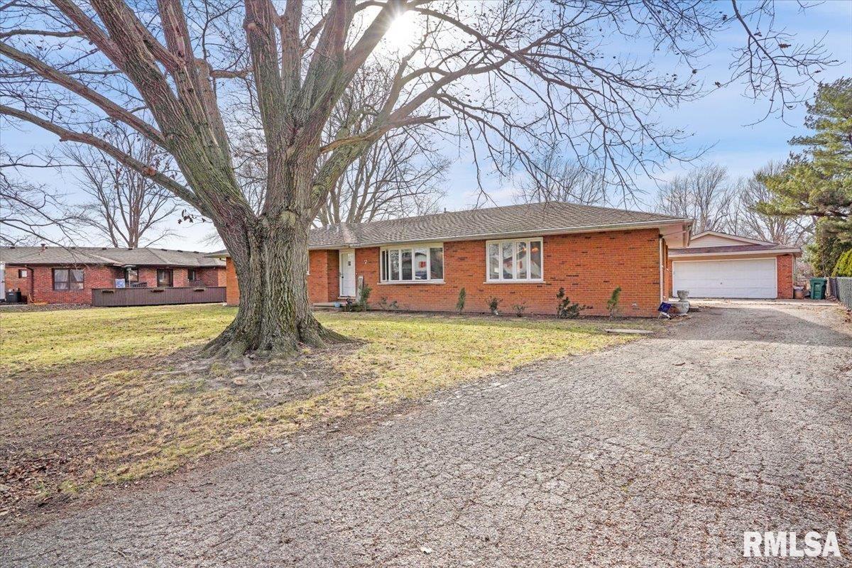 7 Lorrie Lane Springfield, IL 62703 - Photo 5 of 39