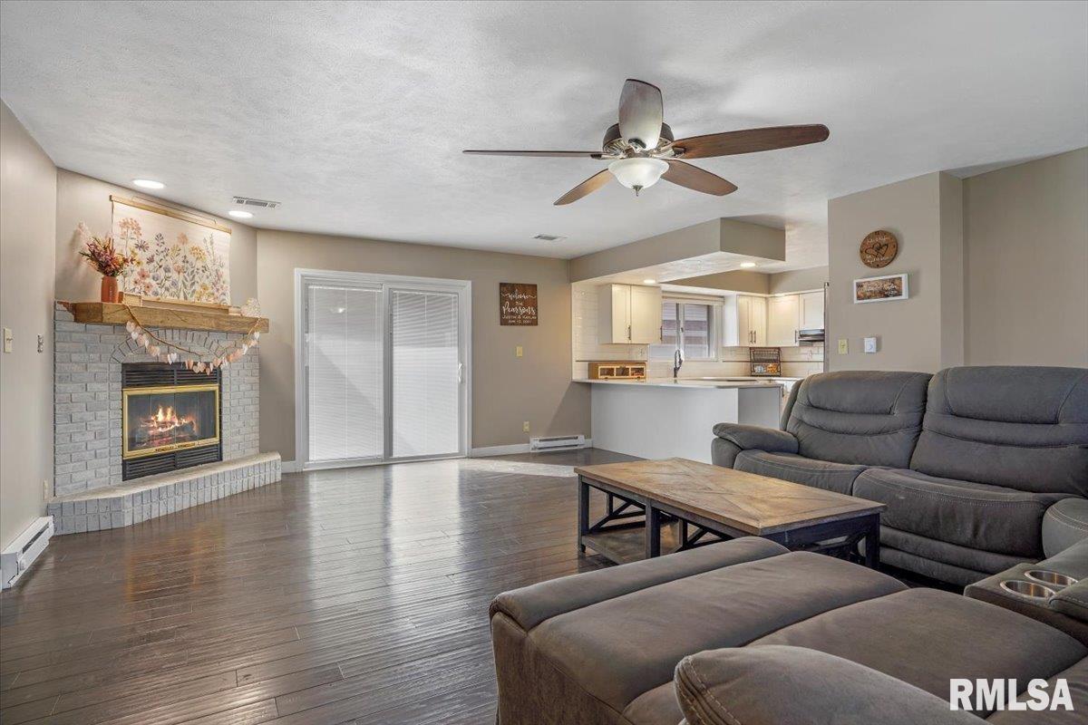 7 Lorrie Lane Springfield, IL 62703 - Photo 6 of 39