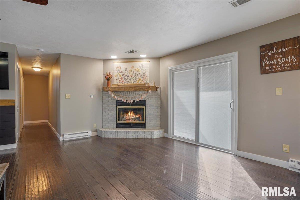 7 Lorrie Lane Springfield, IL 62703 - Photo 10 of 39