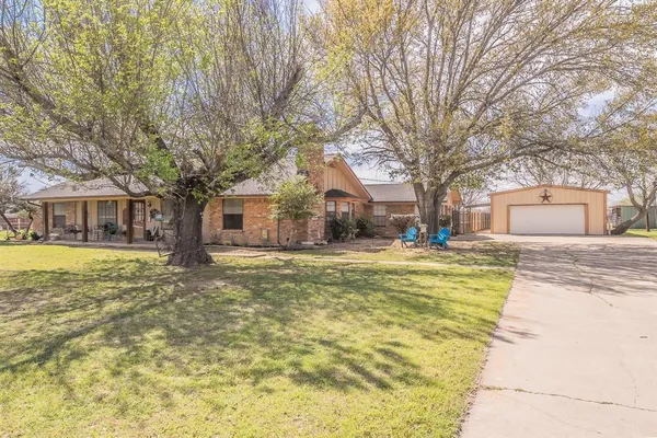 $850,000 | 11485 Ridgeview Circle, Fort Worth, TX 76244