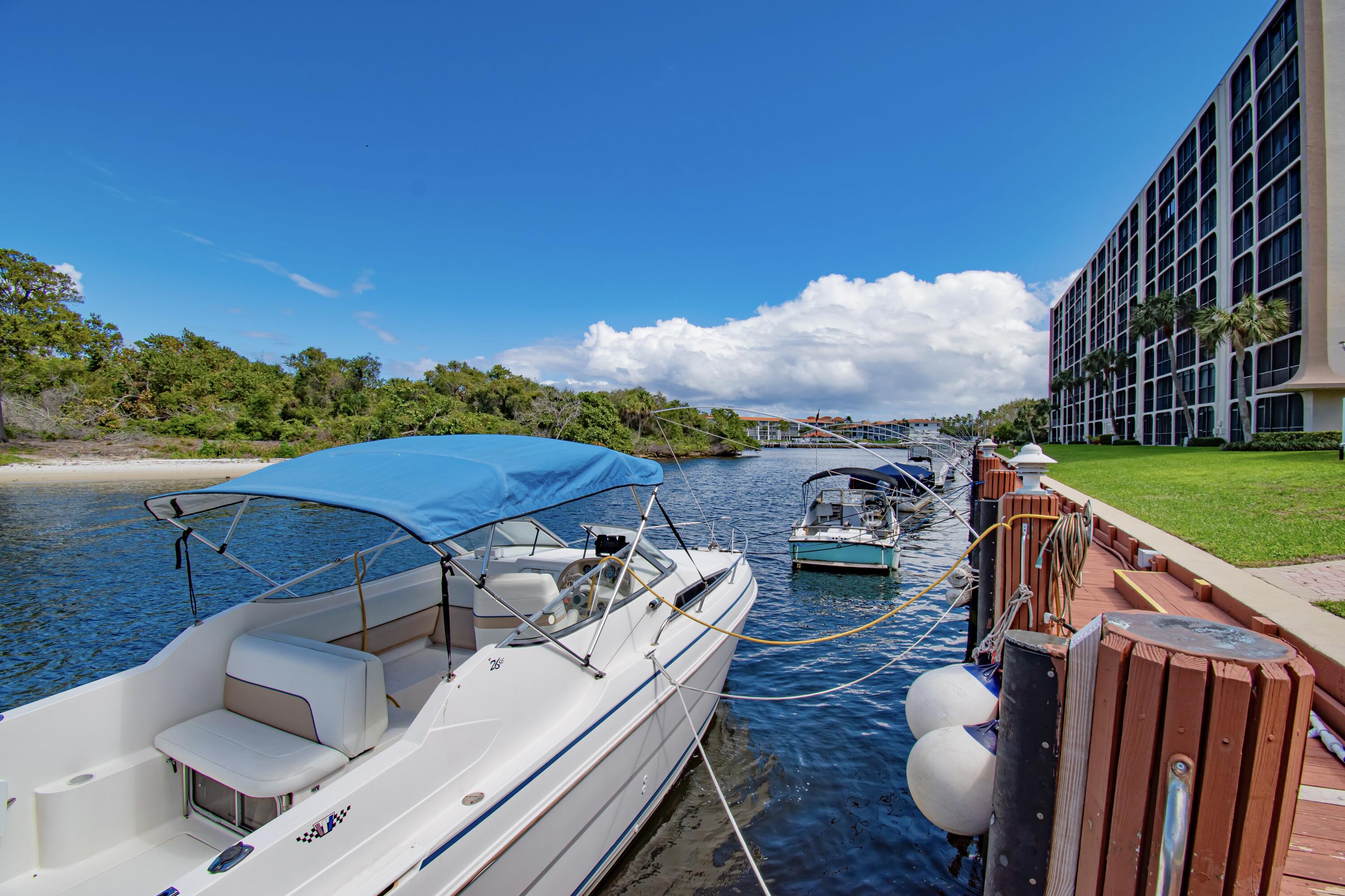 1629 Riverview Road, Unit 420 Deerfield Beach, FL 33441 - Photo 2 of 43 C5800C3B-A090-4978-B53A-609ABE681434