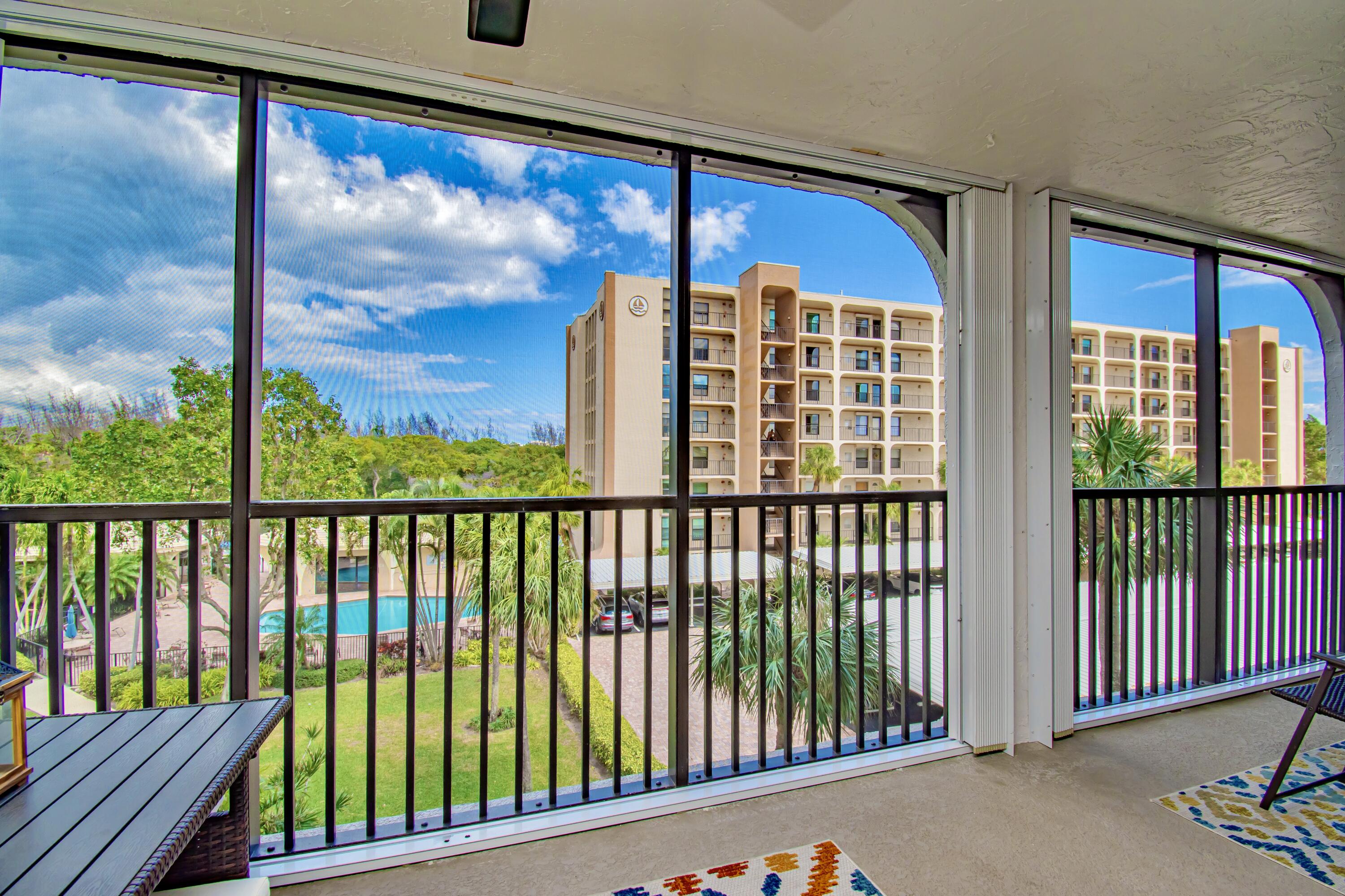 1629 Riverview Road, Unit 420 Deerfield Beach, FL 33441 - Photo 32 of 43 07379057-0217-4C52-950D-D08A2518F5A0