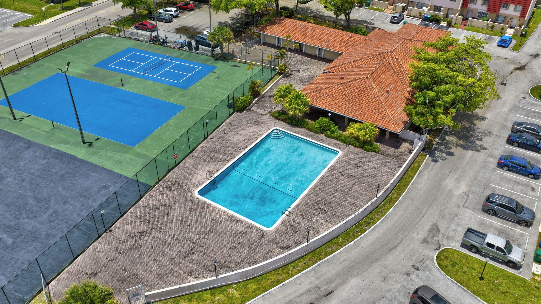 4174 Inverrary Drive, Unit 513 Lauderhill, FL 33319 - Photo 36 of 36 36-web-or-mls-DJI_20260530010324_0658_D_