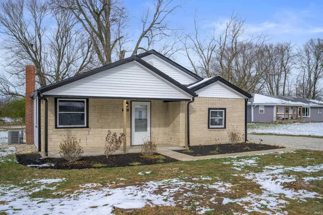 $200,000 | 1910 East Delta Drive, Muncie, IN 47303