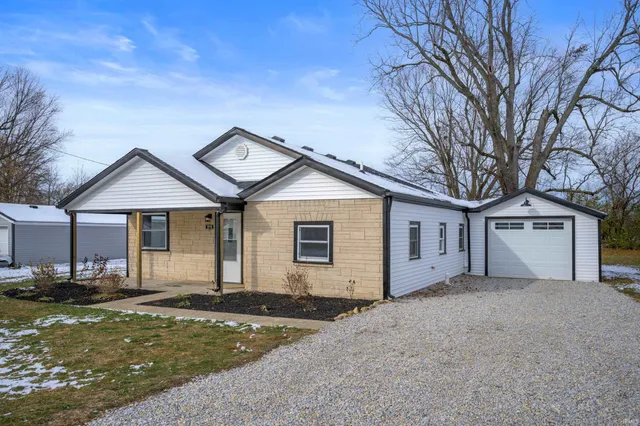 $200,000 | 1910 East Delta Drive, Muncie, IN 47303