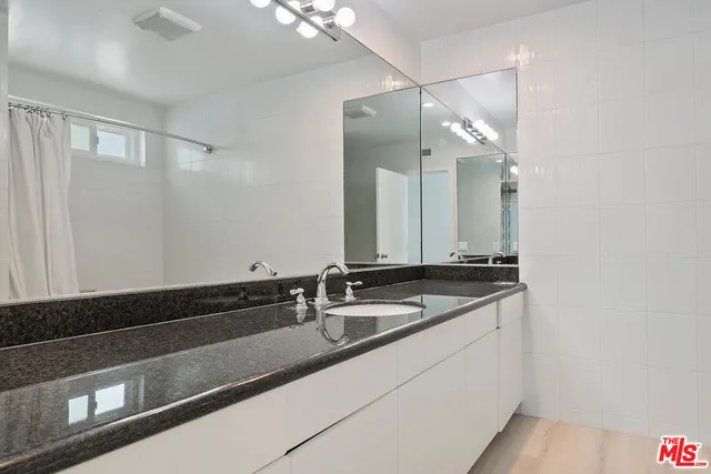 $3,780,000 | 18073 Sandy Cape Drive, Pacific Palisades, CA 90272